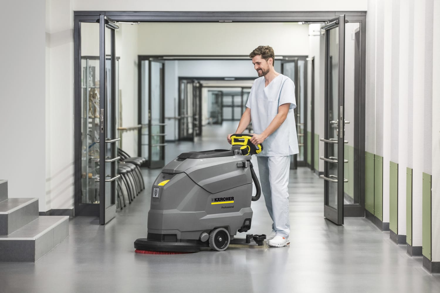 Машина поломоечная Karcher BD 50/60 C EP Classic EU — взять на прокат в Уфе  по цене 2 500 ₽. Сервис аренды RentShop.pro